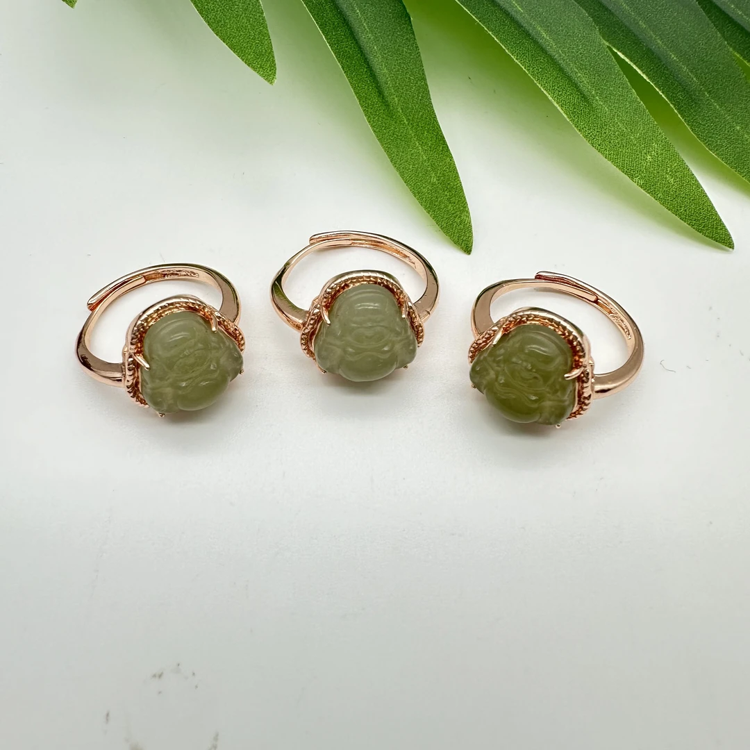 杨记爆款和田玉佛公戒指精致款多样性发其中之一