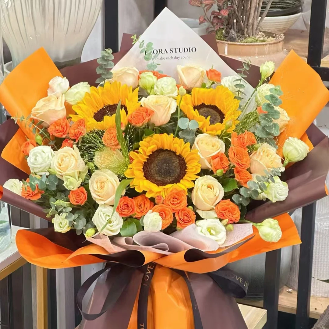 【花漾年华】3向日葵玫瑰混搭花束送女友送爱人送朋友送老师同城