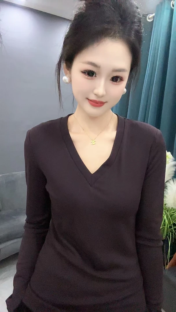 8883 【加绒款】简约修身纯色长袖V领套头打底衫秋冬季首推