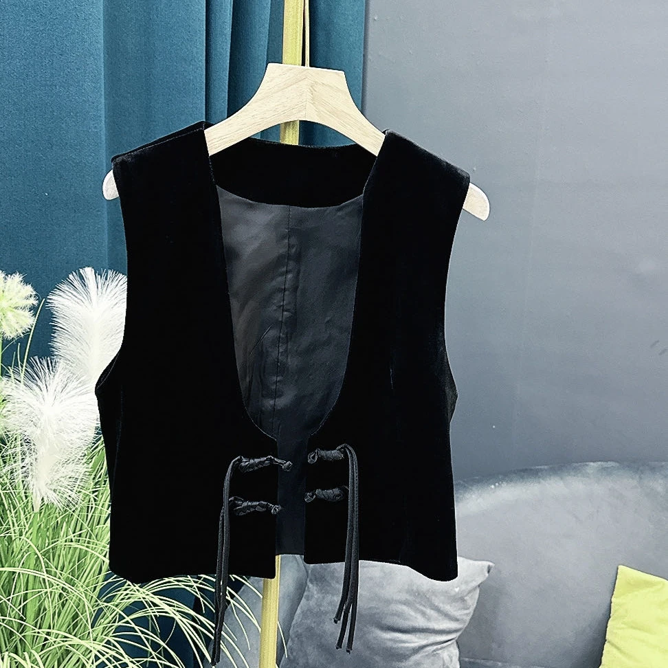 百搭小款舒服金丝绒盘扣马甲 8812款