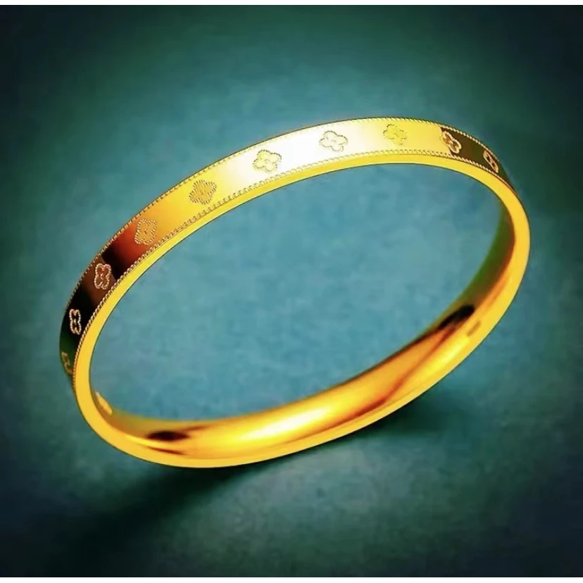 合金手镯 四叶草手镯。轻奢大气时尚潮流百搭