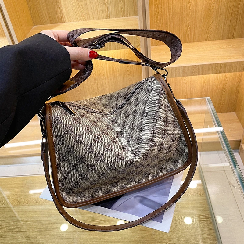 轻奢潮流女包包2025爆款单肩包腋下包时尚百搭大容量斜挎包豌豆包