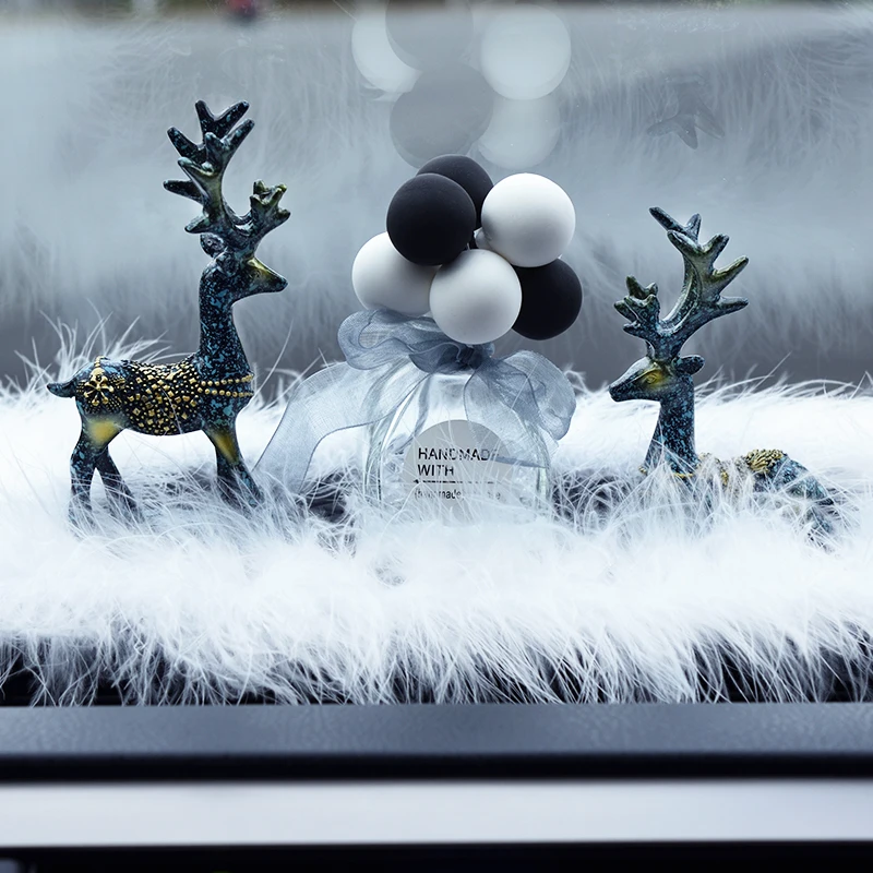 一路平安鹿汽车摆饰个性装饰高档创意漂亮车载香水车内饰品摆件