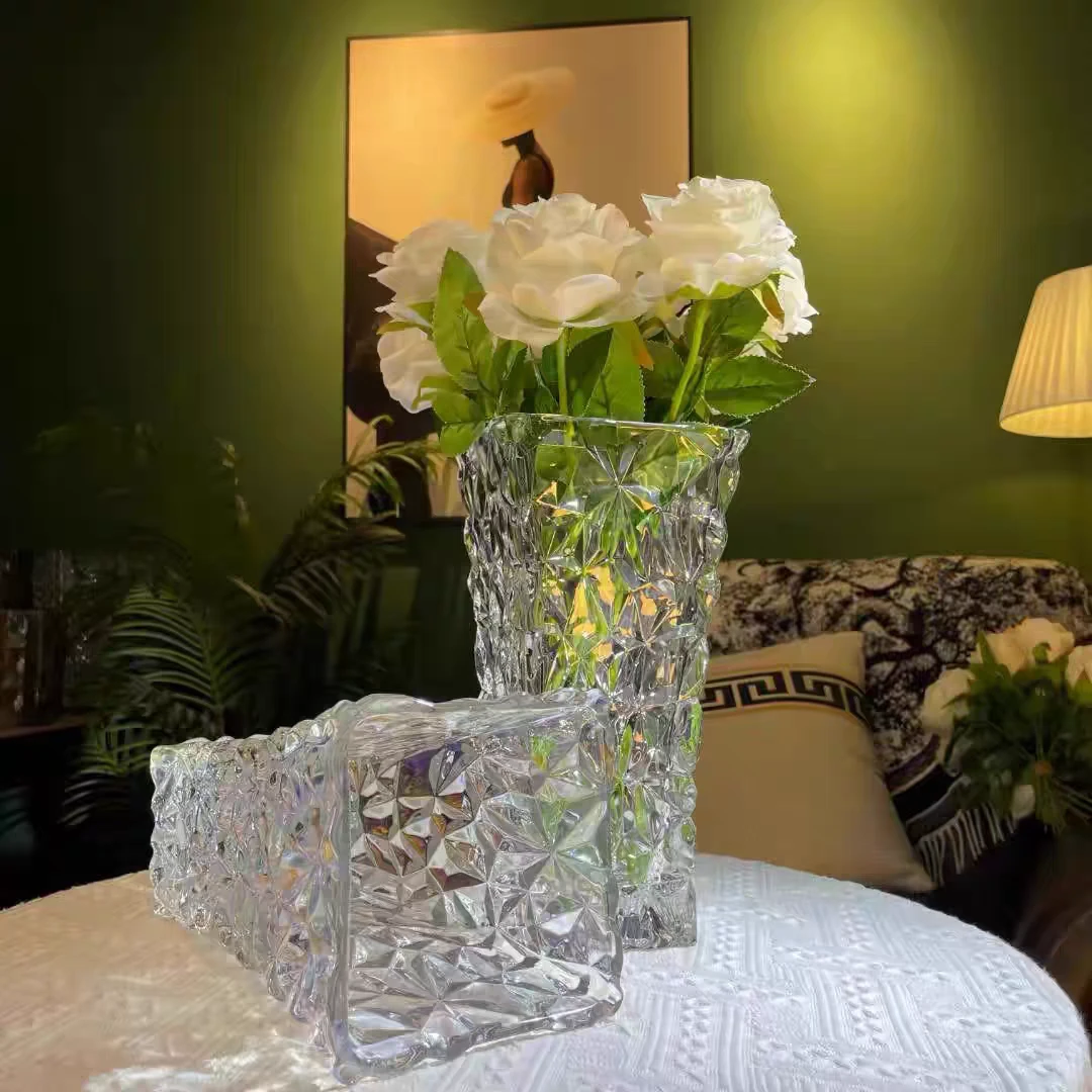 北欧冰河世纪设计师款不规则纹路艺术品花瓶摆件