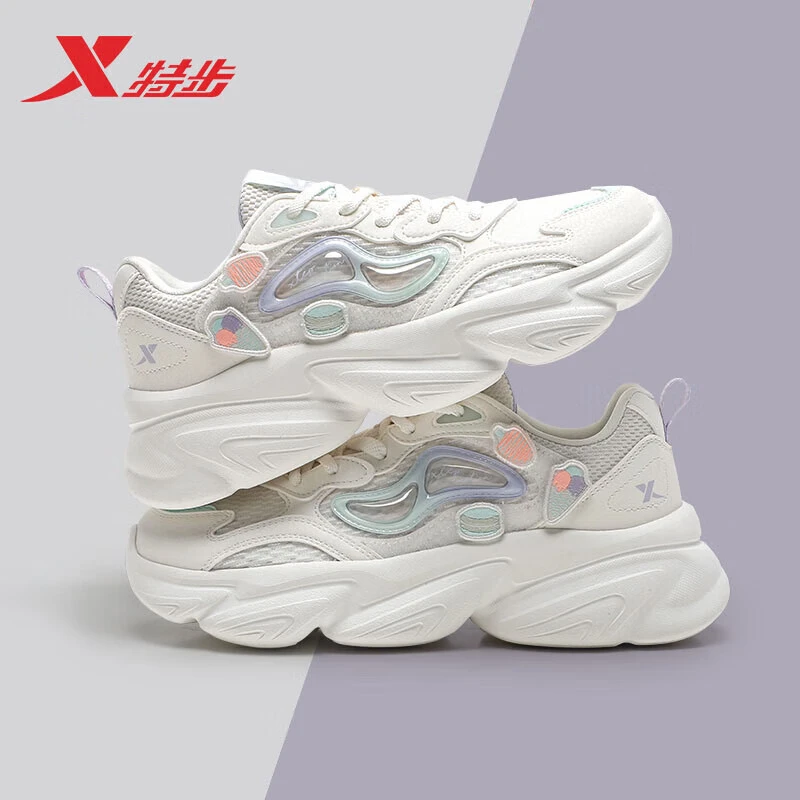 特步女鞋厚底休闲鞋冬季新款增高旅游老爹鞋透气网面运动鞋女款