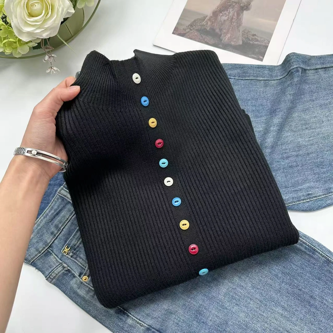 飞飞家 冬款彩色糖果扣气质款别致针织衫Y5822黑
