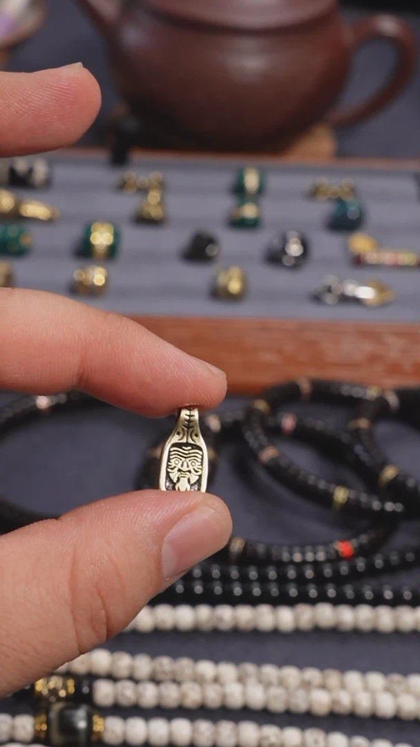 【闪购商品】青铜扎基拉姆侧挂