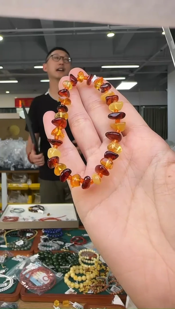 【闪购商品】琥珀手串未镶嵌琥珀多宝随形单圈手串(隔珠款）
