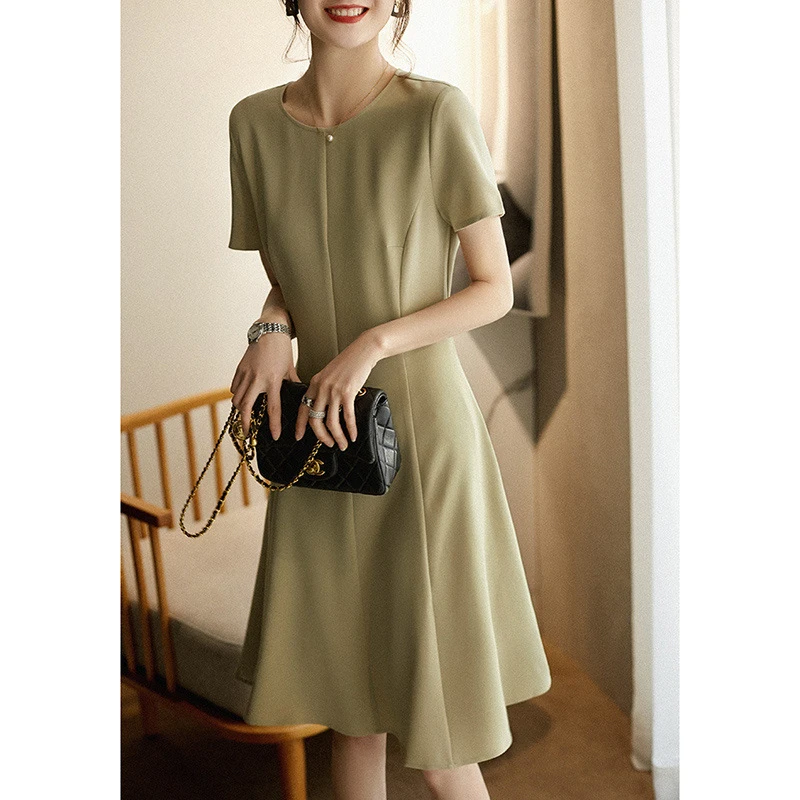 又飒又酷女装夏季法式复古高级优雅拼接气质收腰温柔风短袖连衣裙