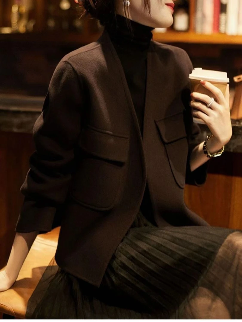 胖mm秋冬咖色毛呢外套女小香风高级感小众大码短款西装呢子上衣潮
