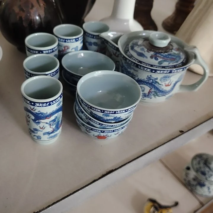 摆件陶瓷盘子碗啥都有