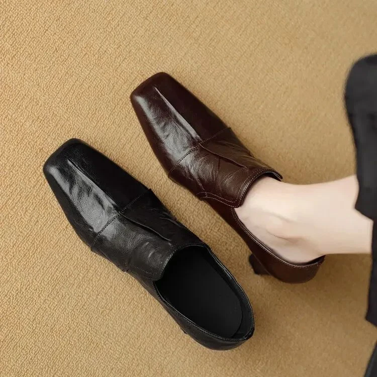 法式复古真皮粗跟高跟鞋女棕色新款春秋方头深口单鞋百搭工作鞋