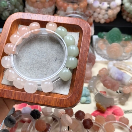 石英质玉手链未镶嵌
