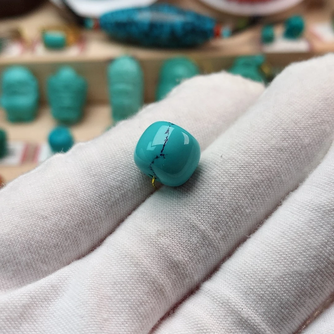 绿松石配饰未镶嵌