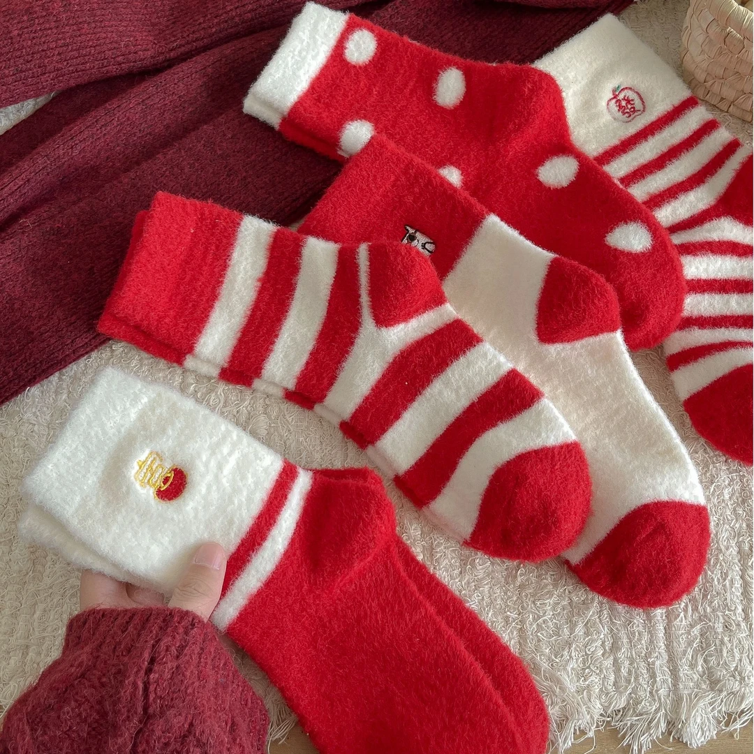 红袜子女本命年秋冬蛇年澳绒袜可爱加绒加厚居家保暖睡眠地板袜