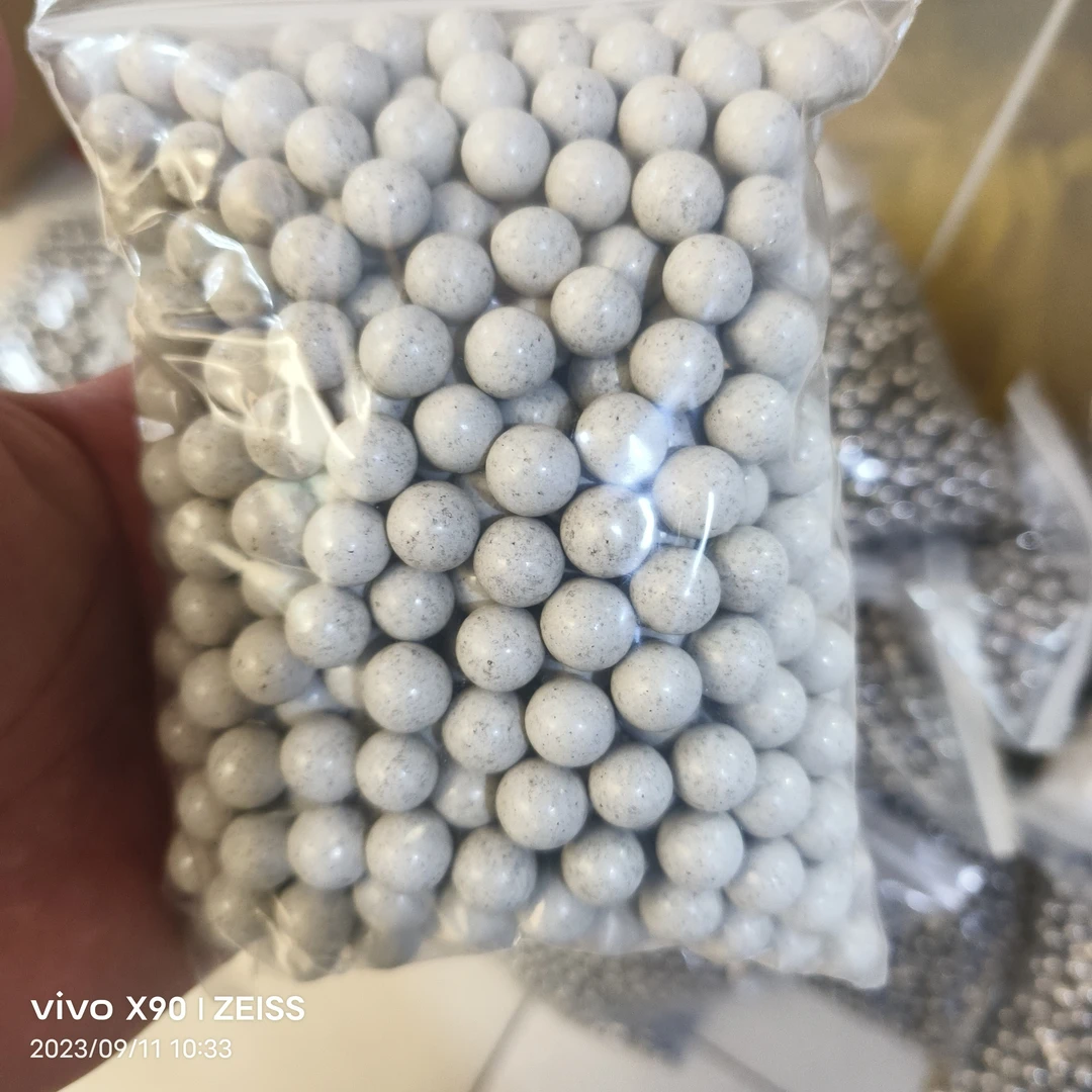 泥丸球磁力泥球保健球扁皮筋户外运动玩具