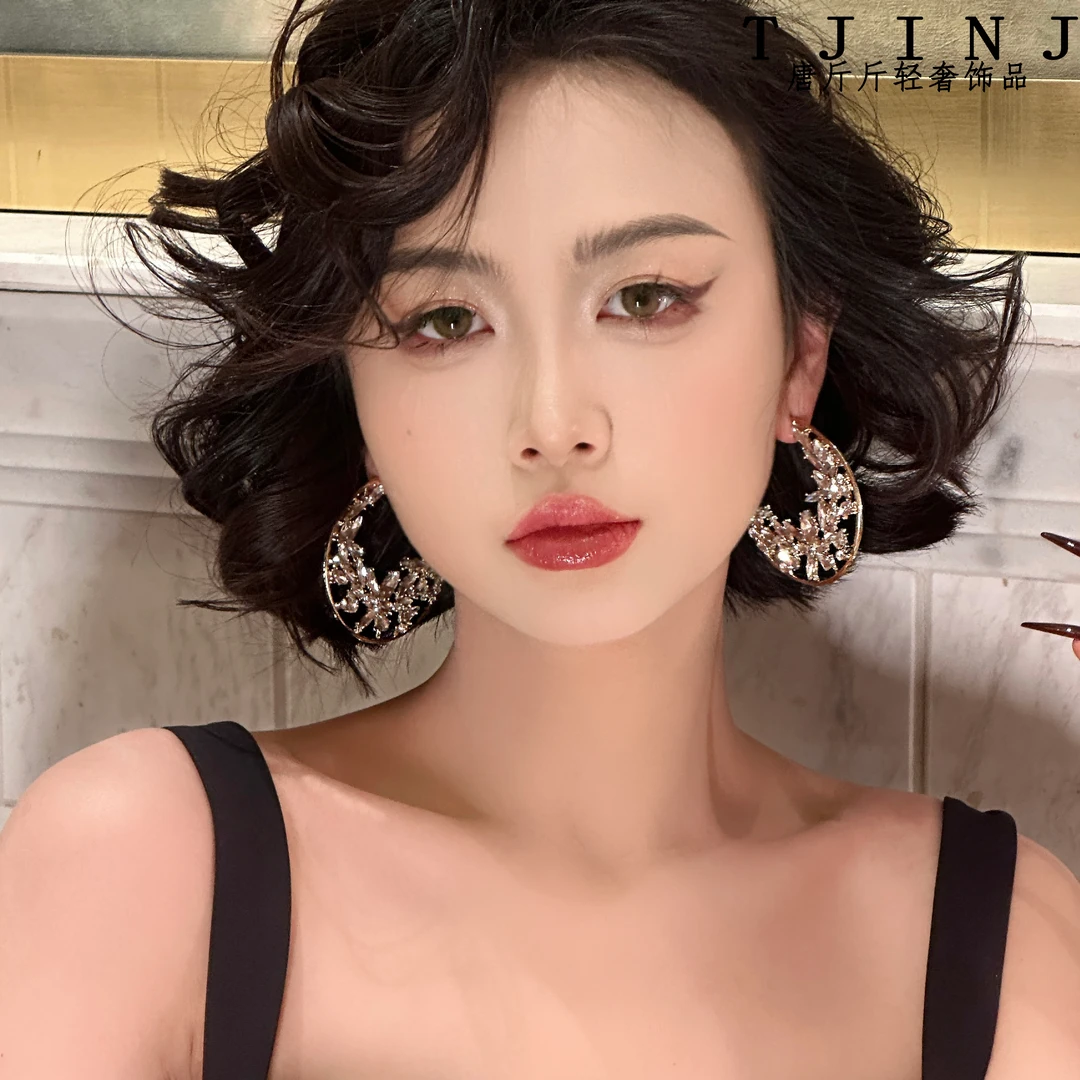 铜合金耳饰 【月光女神】气质轻奢小众时尚设计款开口圆形满钻耳饰