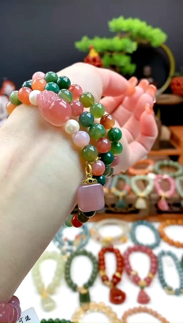 【闪购商品】玛瑙手链未镶嵌（多样性发货）三圈多宝方牌