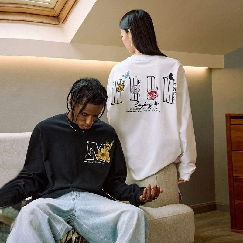 MEDM花园蝴蝶刺绣长袖春秋休闲潮流圆领宽松国潮个性百搭黑色
