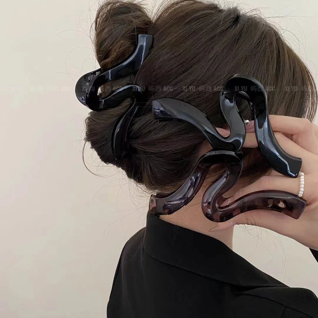 抓的紧波浪简约亮面发抓2024新款鲨鱼夹抓夹女高级感夏天气质百搭