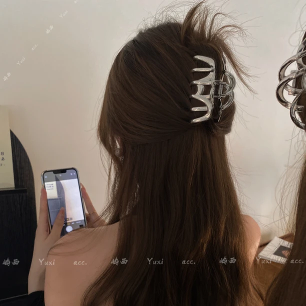 <屿西>日韩清冷金属质感鲨鱼夹发抓高级感发量多大抓夹