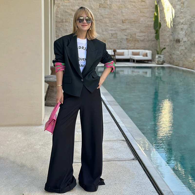 LEDIM WANG 设计师原创个性短款上衣2024春季西装女撞色波点西服