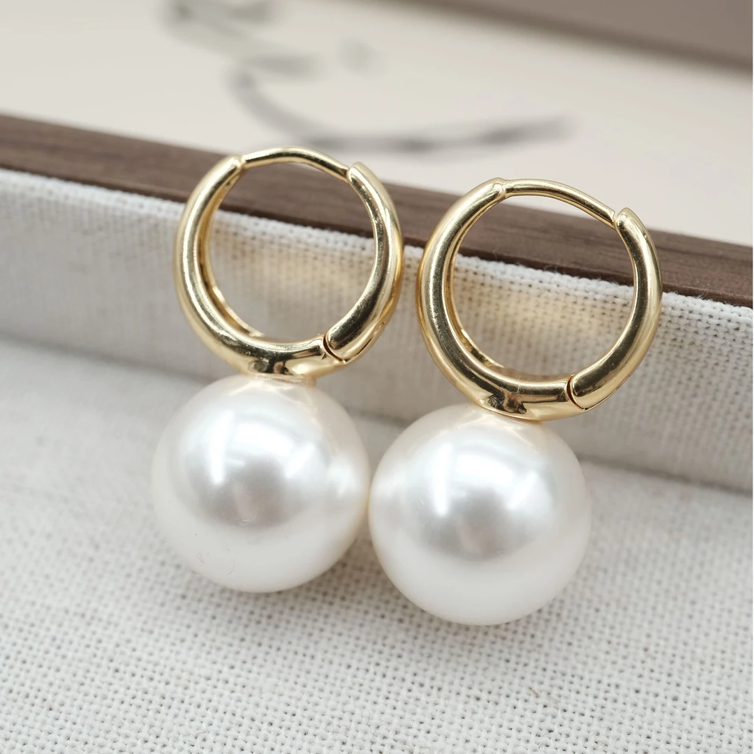 铜合金仿珍珠耳饰 大耳扣耳环法式小众设计轻奢高级感耳坠时尚