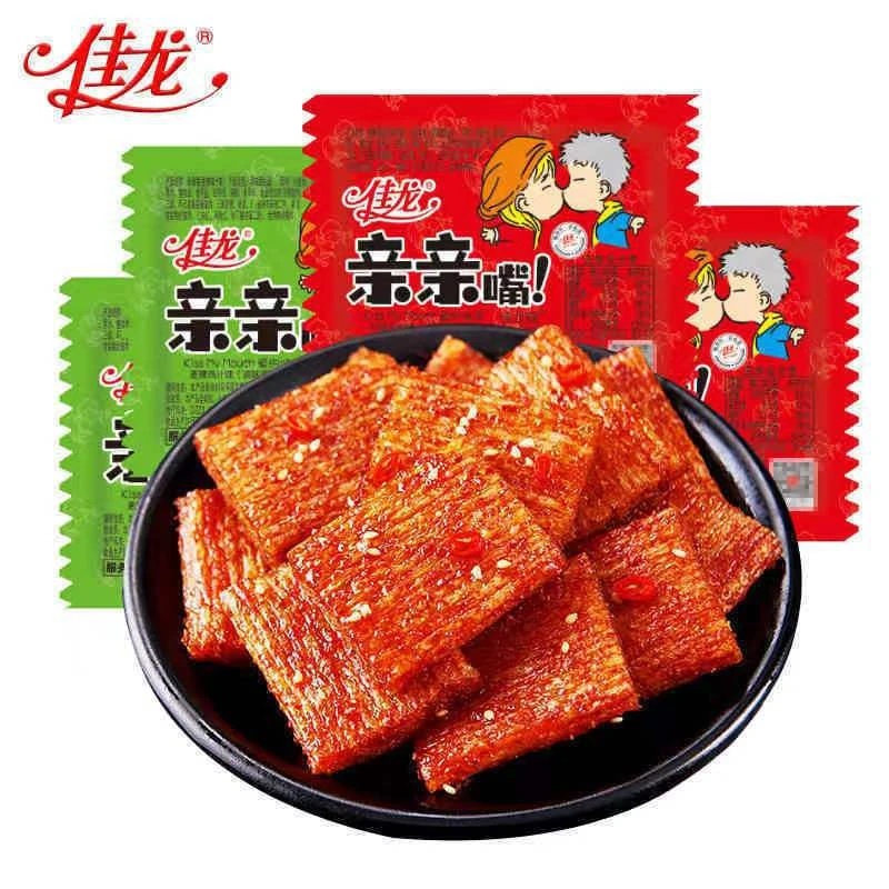 佳龙亲亲嘴香辣辣条亲嘴烧散装即食零食大礼包儿时回忆零食怀旧