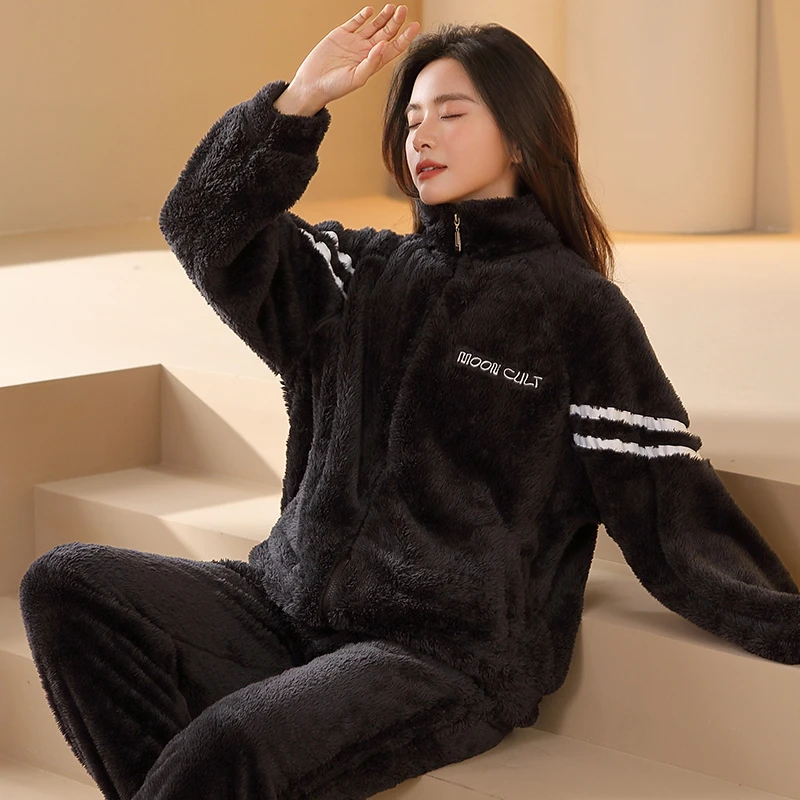 新款睡衣女秋冬珊瑚绒加绒加厚家居服冬季可爱小熊女士可外穿套装