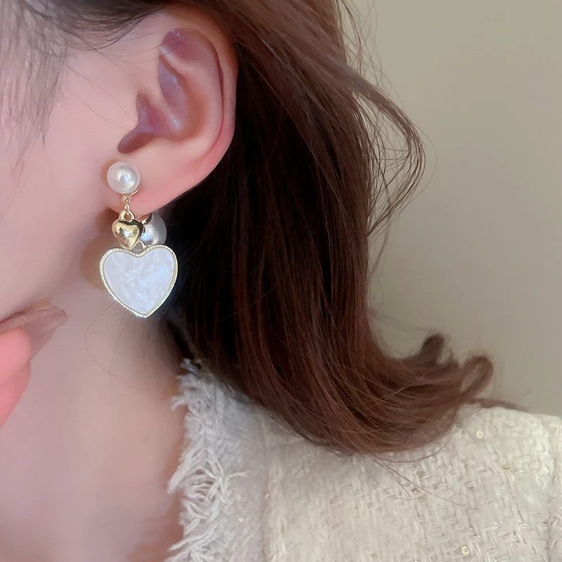 铜合金仿珍珠耳饰 气质轻奢时尚百搭个性精致小众耳饰LY0295