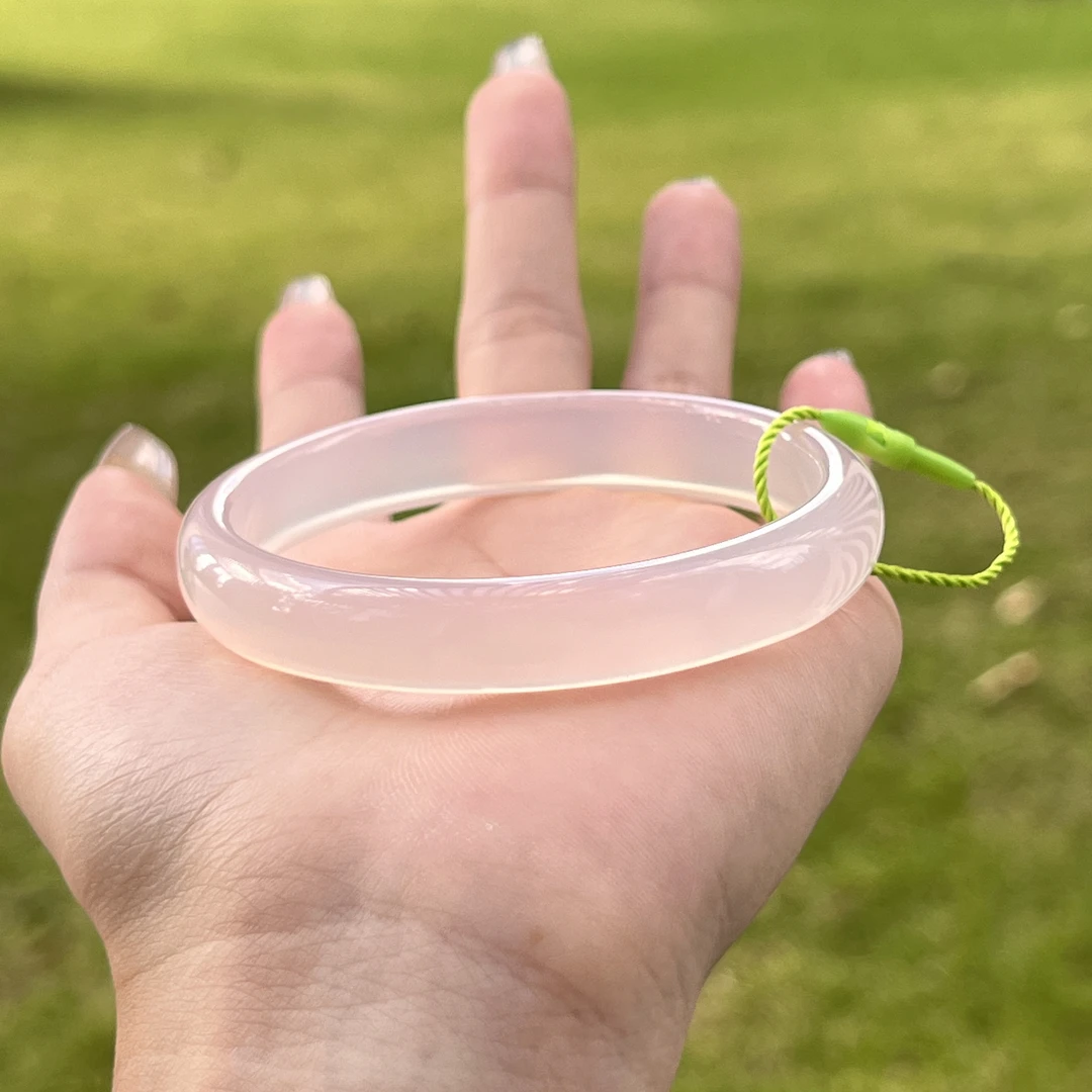 玉髓浅香槟白月光穿搭配饰玛瑙手镯玉镯子镯子