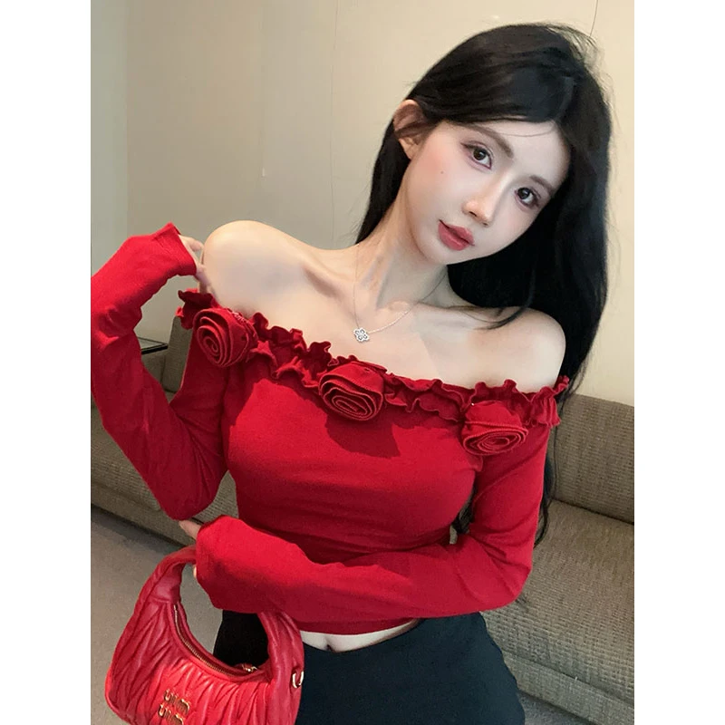 2025秋冬季新款时尚纯欲辣妹风一字领立体花朵荷叶边设计短款上衣