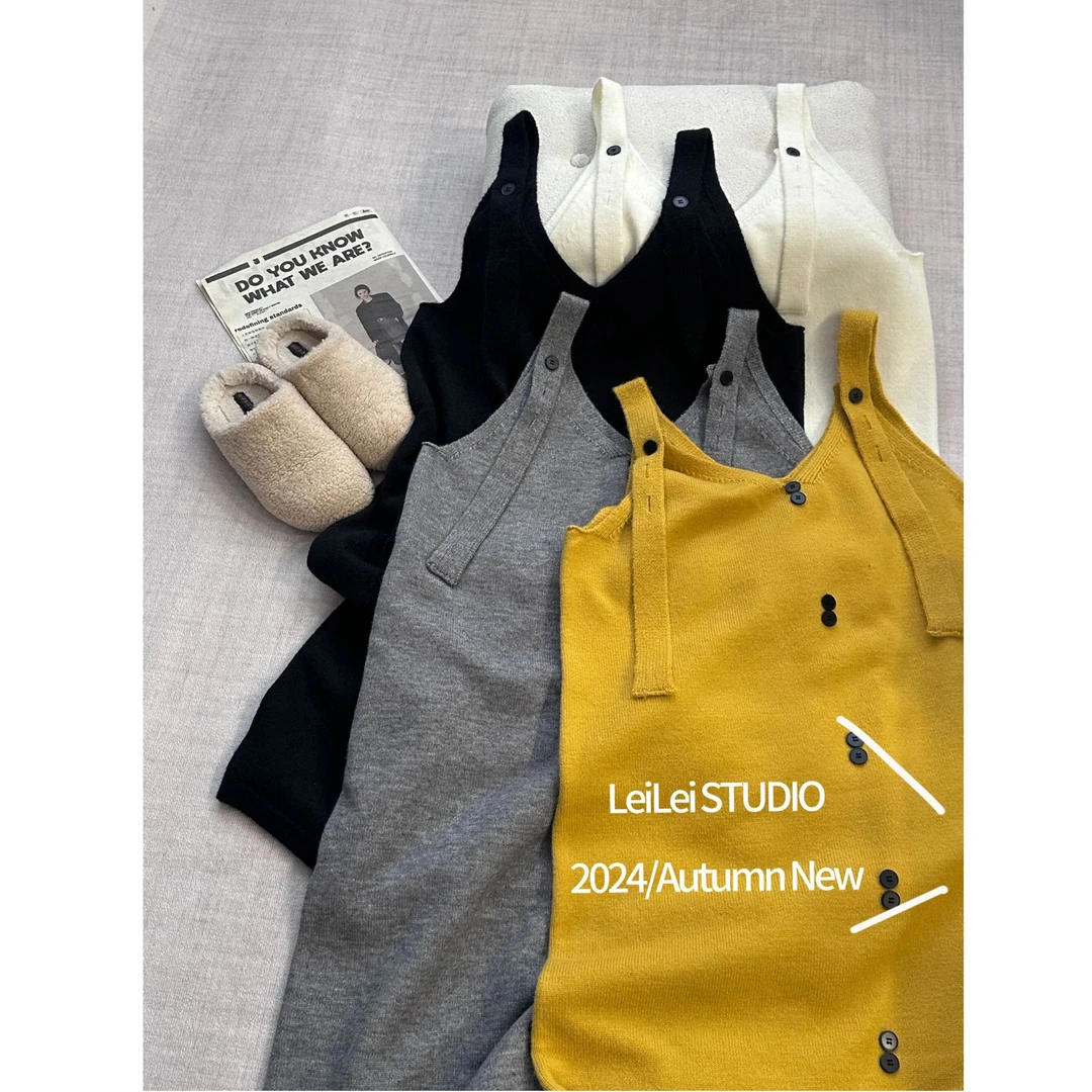 晶咕【糖衣炮弹！】V领肩带可调节宽松纯色单排扣针织吊带裙时尚