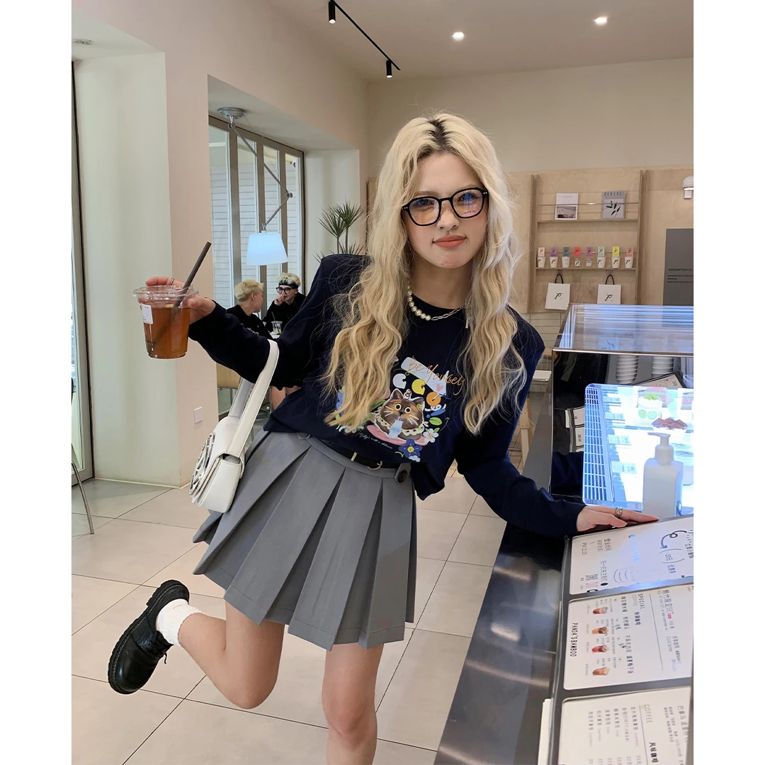 晶咕白标~短款圆领猫咪印花长袖T恤女秋季大码宽松直筒上衣百搭