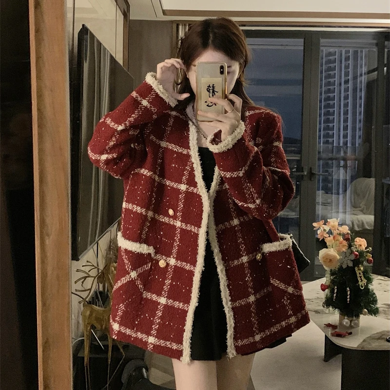 2024秋冬新年圣诞红加棉加厚大码红格子宽松小香风毛呢外套女6989