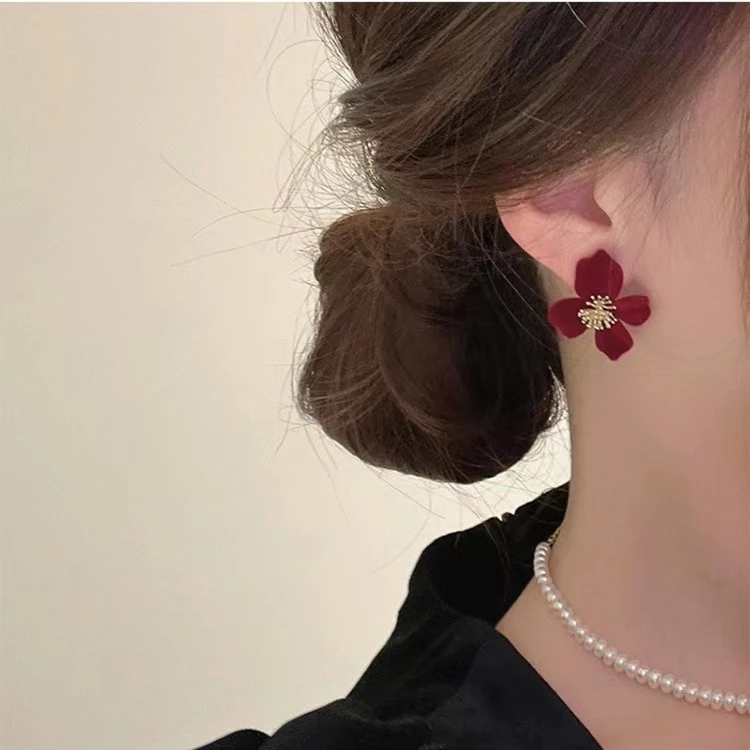 铜合金布艺耳饰 气质轻奢日韩法式时尚【红色绒布花朵】耳环M103