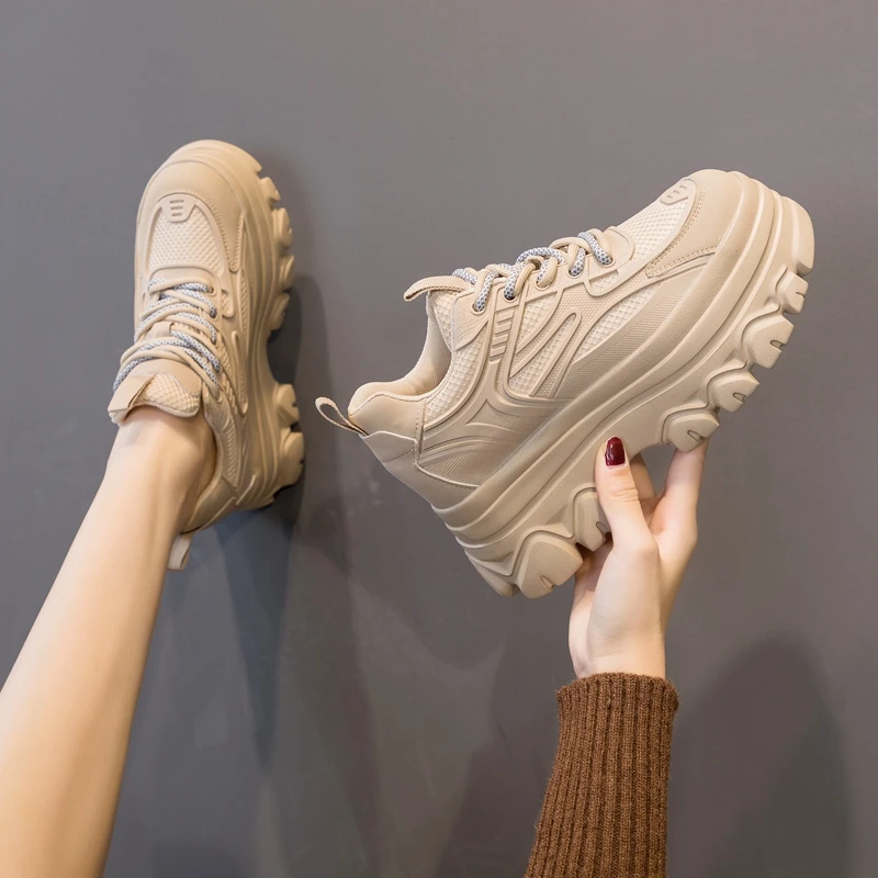2025秋季新款透气休闲运动鞋潮9cm松糕厚底小个子内增高老爹鞋女