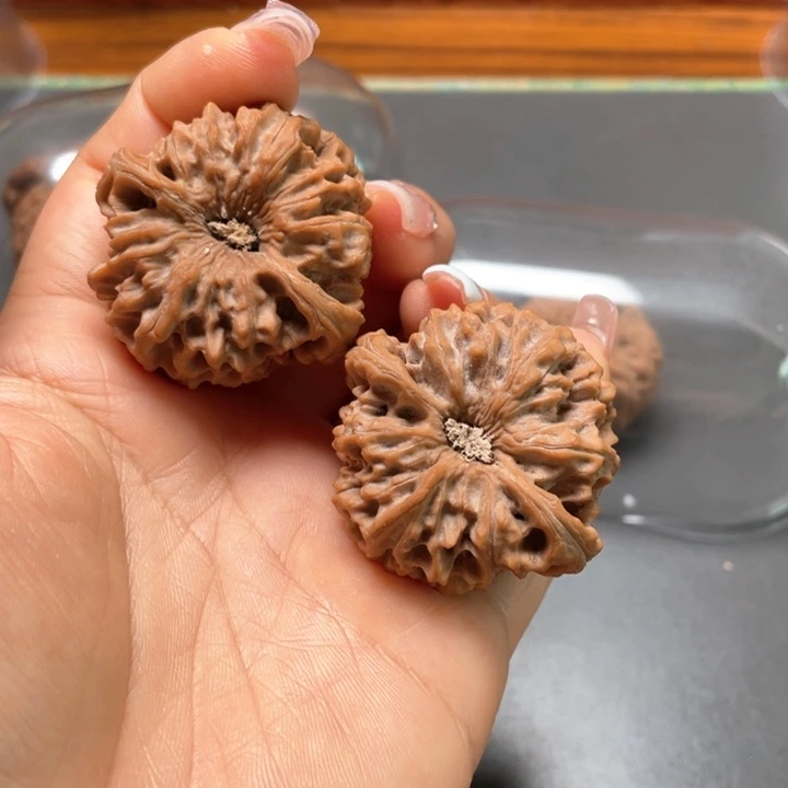 【闪购商品】文玩核桃把件龙门………