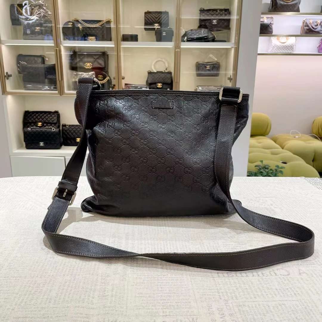 95新 GUCCI/古驰 男士牛皮斜挎包 粉肆奢品 052385
