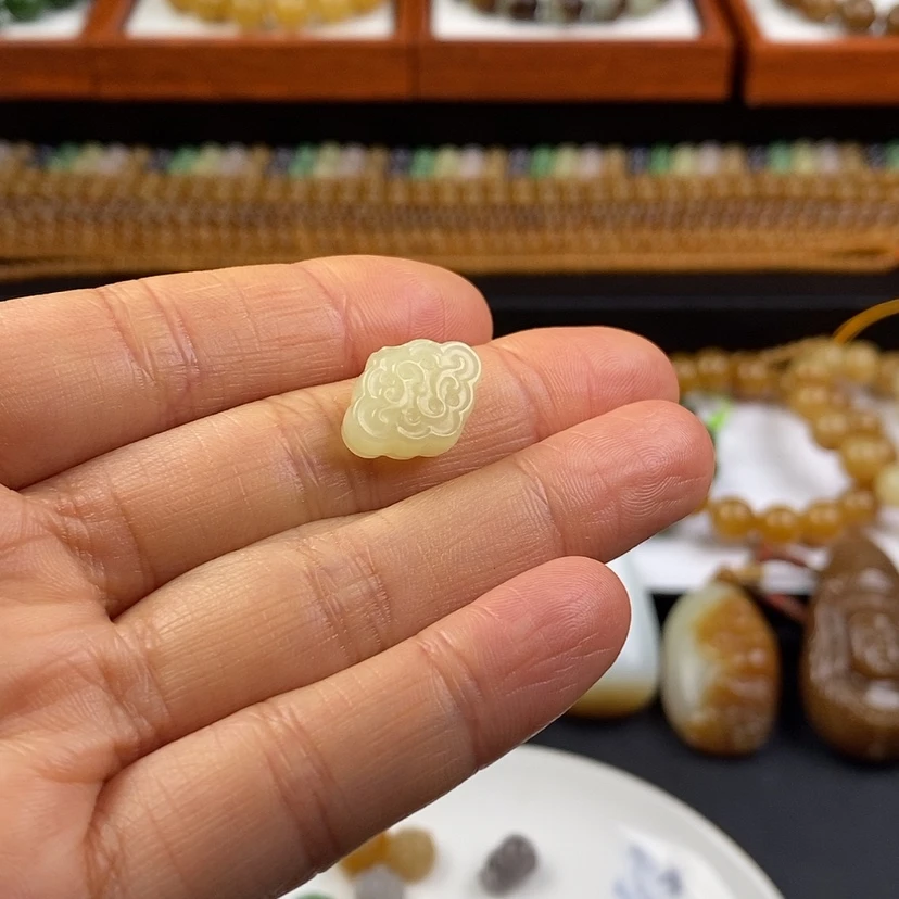 【闪购商品】和田玉吊坠未镶嵌?****メ