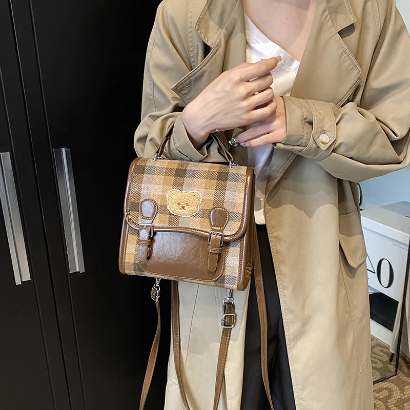 双肩包女时尚小众设计2024新款休闲手提韩版学生书包轻便旅游背包