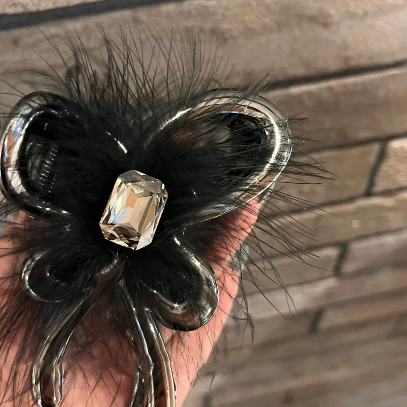 E3535 黑色纯色鸵鸟毛天然毛毛手工方锆抓夹 蓬松 显发量百搭13cm