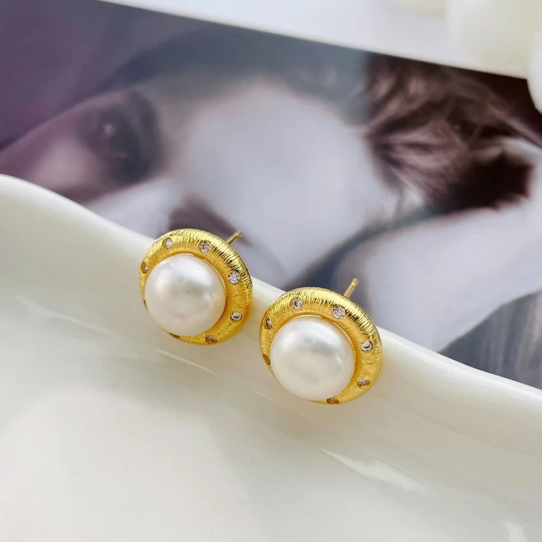 ac237小香风10mm淡水珍珠气质小灯泡耳钉15593