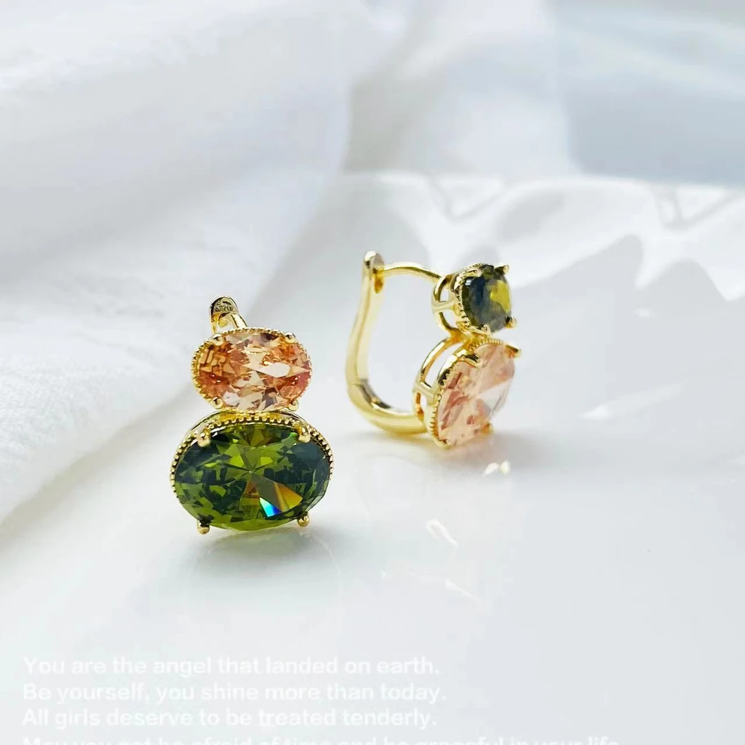 铜合金合成锆石耳饰  c430七彩耳扣气质轻奢百搭时尚彩锆耳扣女