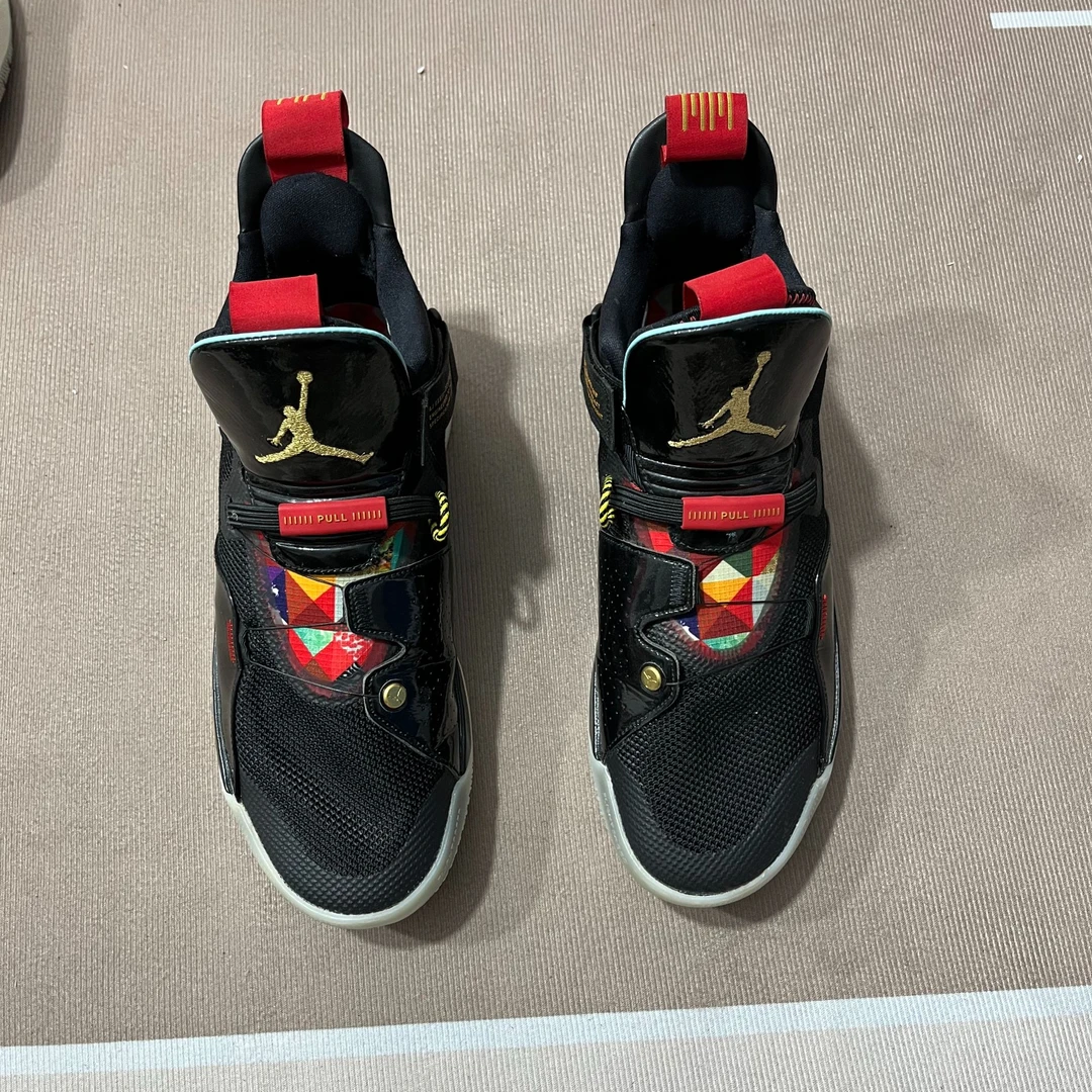 耐克 正品 AJ 33 中国新年 43码 公价 1159