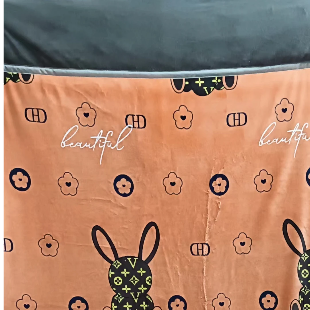 暴力兔2.0×2.3米双面牛奶绒被子