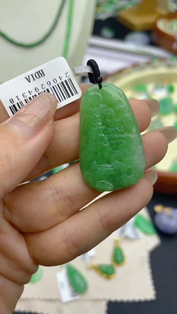 【闪购商品】翡翠颈饰未镶嵌天然缅甸A货翡翠 包邮