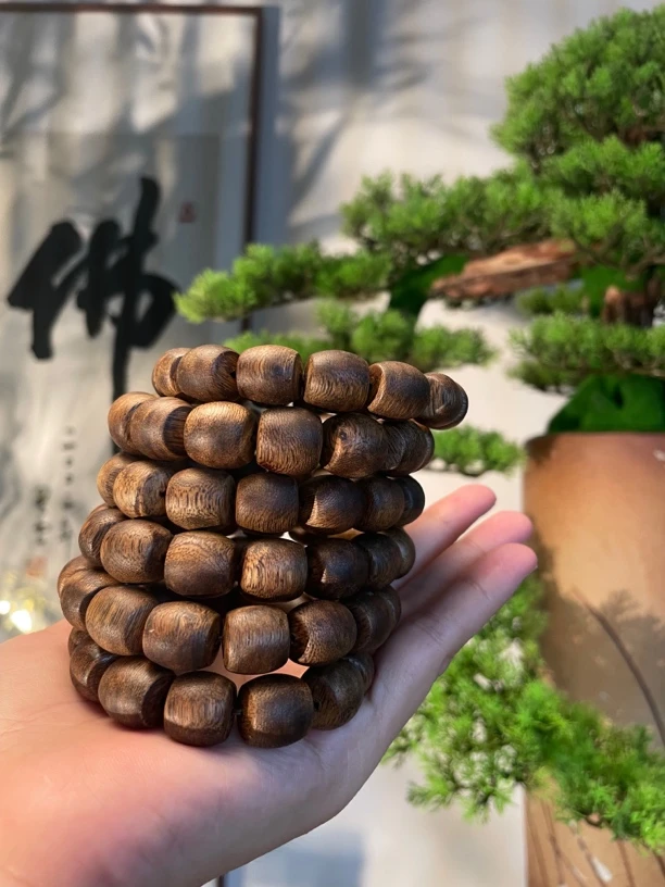 绿奇楠沉香1.3鼓珠单圈老料留香一辈子多样性发一条