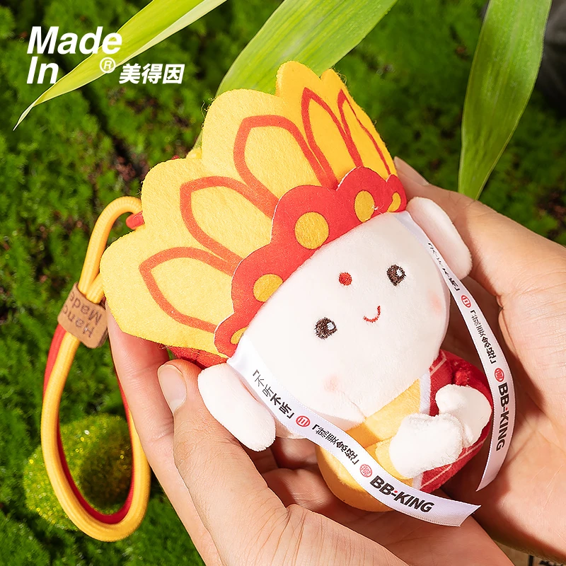 正版三藏毛绒磁吸挂件>唐僧可爱百搭高级创意情侣书包车挂-美得因