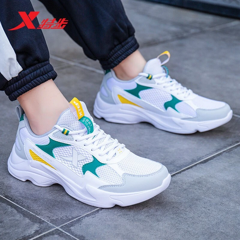 特步正品男鞋秋季运动鞋软底减震回弹跑鞋学生网面透气轻便老爹鞋